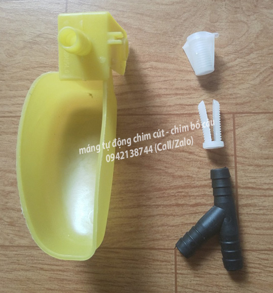 Máng nước uống tự động cho chim cút - gà nhốt lồng - chim bồ câu, mang uong nuoc tu dong cho chim cut - ga nhot long - chim o cau